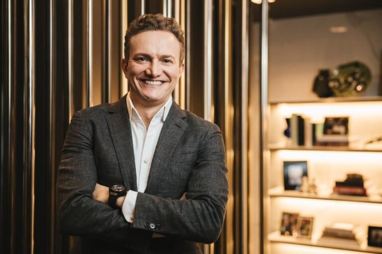 Mueller traz Omar Ghanem para encontro exclusivo com lojistas no lançamento de Natal